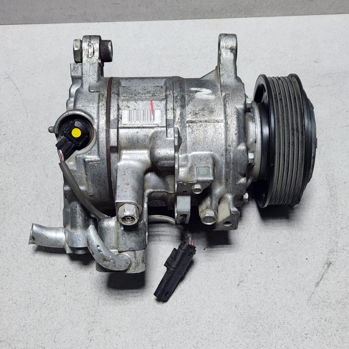 BMW Air Conditioning Compressor 9330831 3 Series F30 F30 F34 GT and 1 Series    