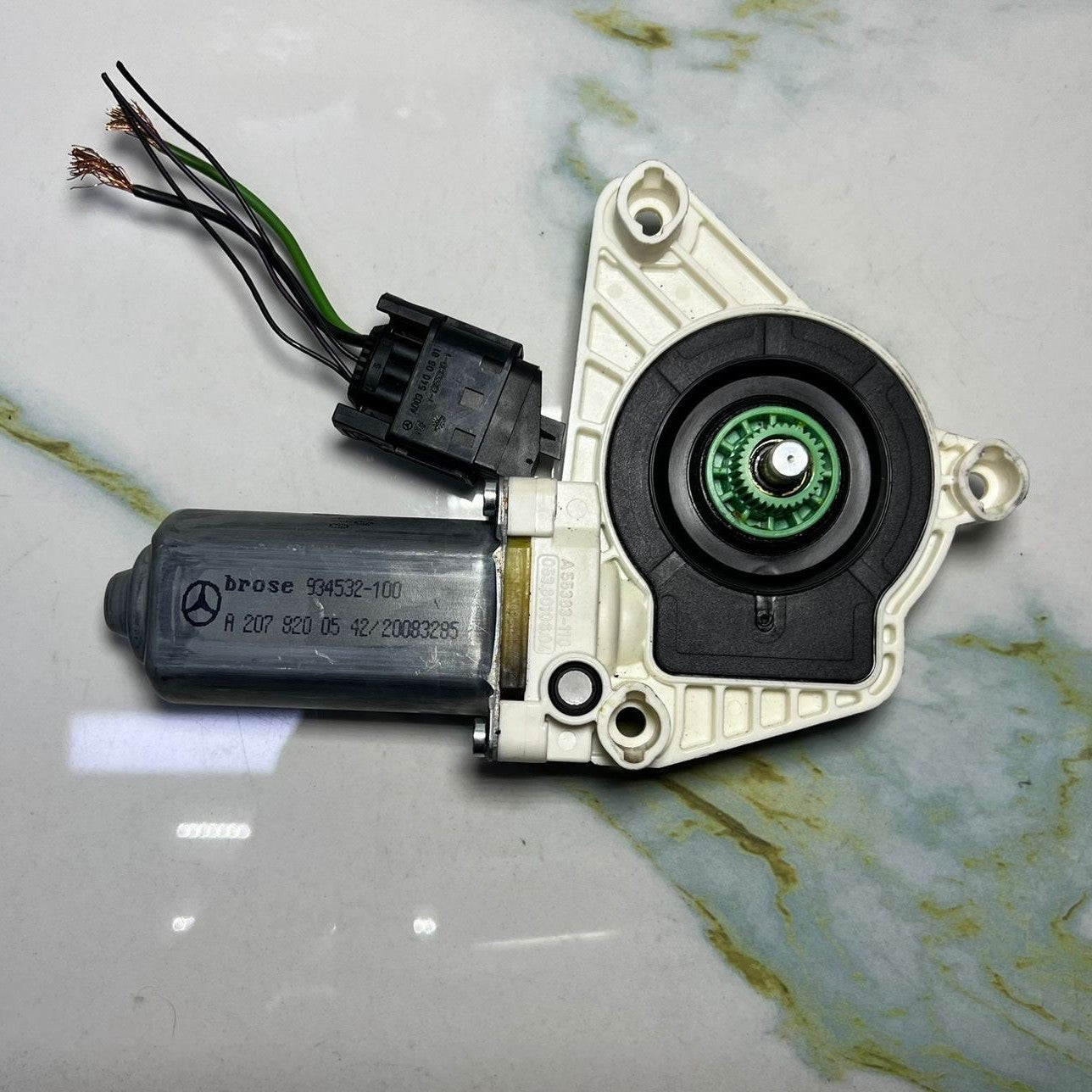 10-14 Mercedes-Benz W207 E-Class  Window Motor Front Left Side A207 8200542 OEM
