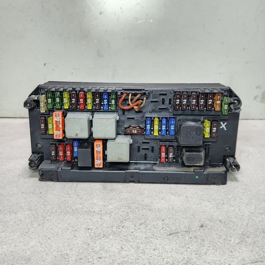 2010-2015 Mercedes-Benz C250 Front Sam Fuse Relay Box Module A2129009805