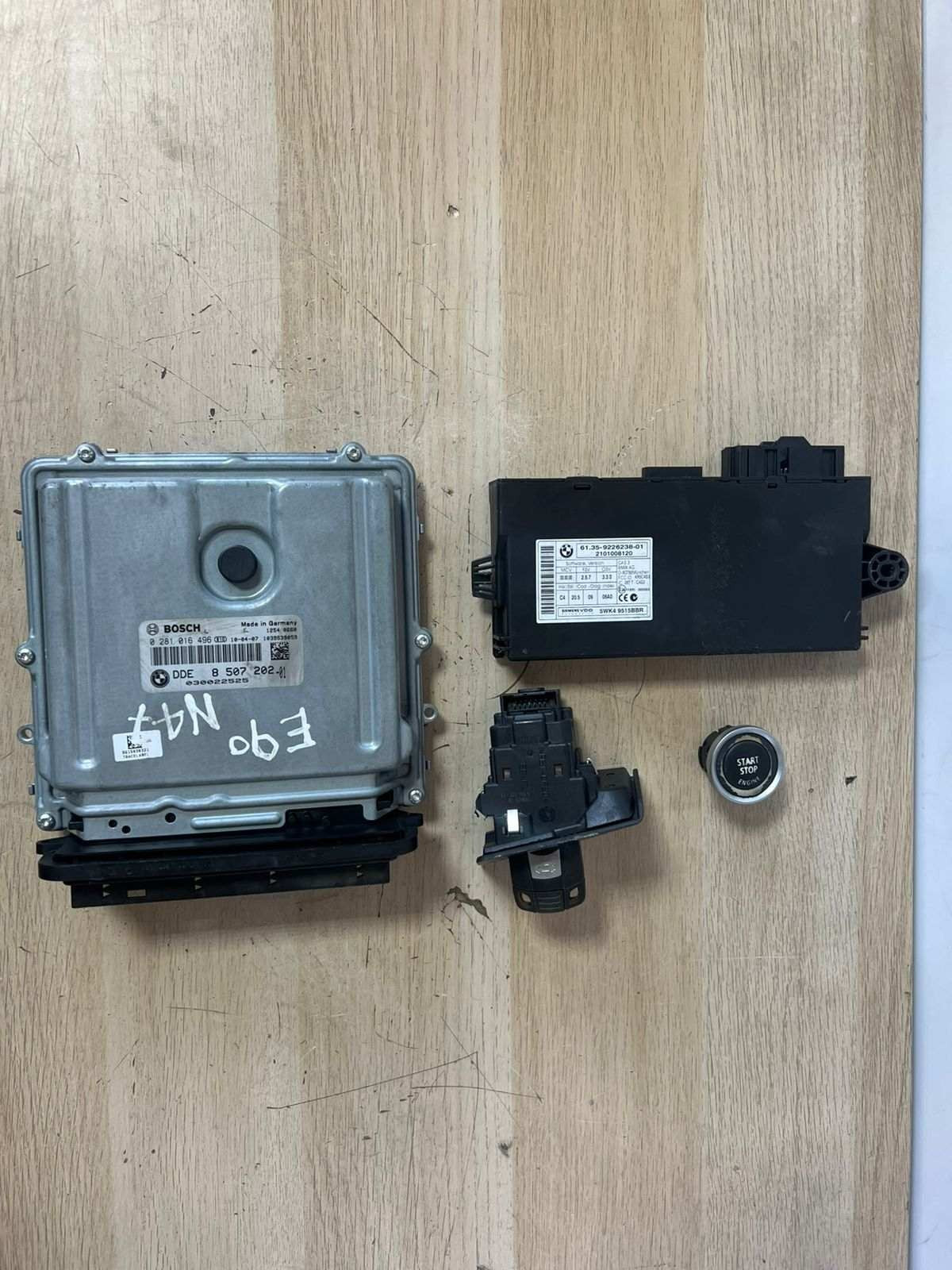 2014 BMW N47 E90 Engine Control Unit ECU SET DDE + CAS3 + 1KEY 8507202