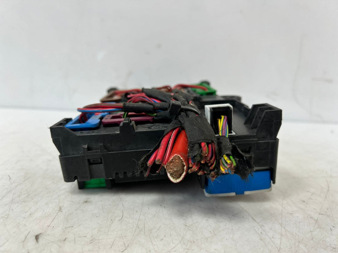 2017-2023 BMW 530i 5' 6' 7' M3 M4 M5 Rear Power Distribution Fuse Box 8713127 