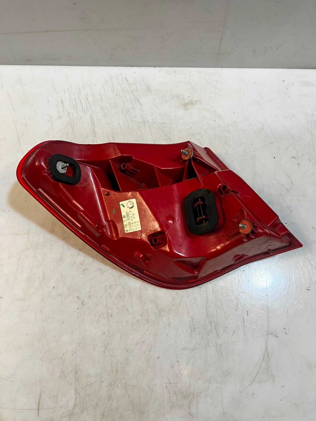 2009-2012 BMW 7 Series F01 F02 750i N63 Right SIDE Tail Light 7182202 LHD OEM