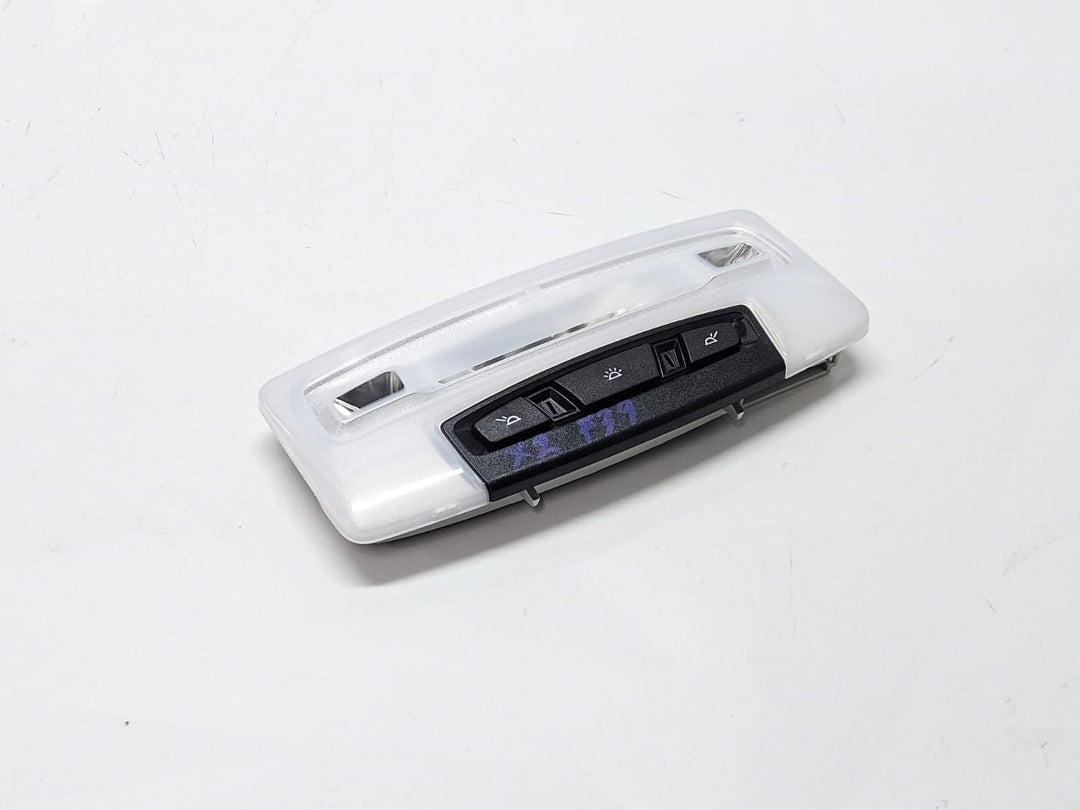 7945983-2017-2019 BMW X2 F39 RHD Interior Reading Dome Light OEM