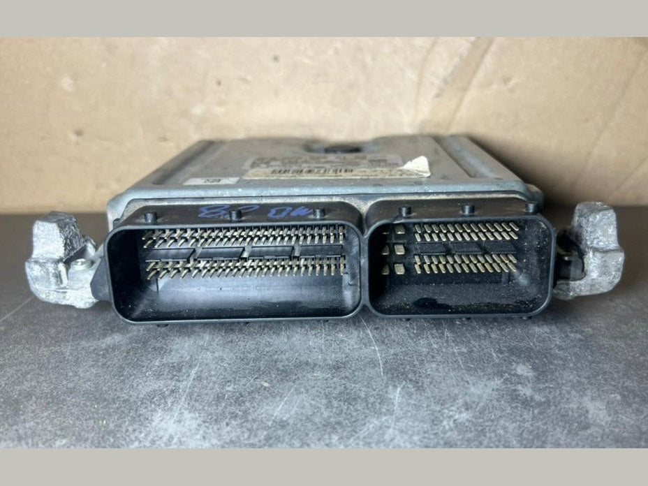 12-18 Mercedes W246 CLA GLA Engine Control Module Unit ECM ECU A270 9002100 OEM
