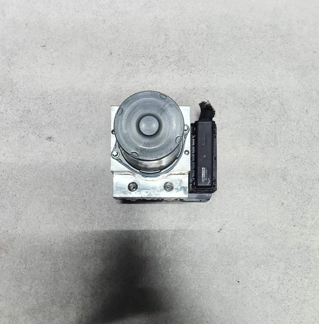 2010-2016 BMW 535i xDrive Abs Pump Module 6853400