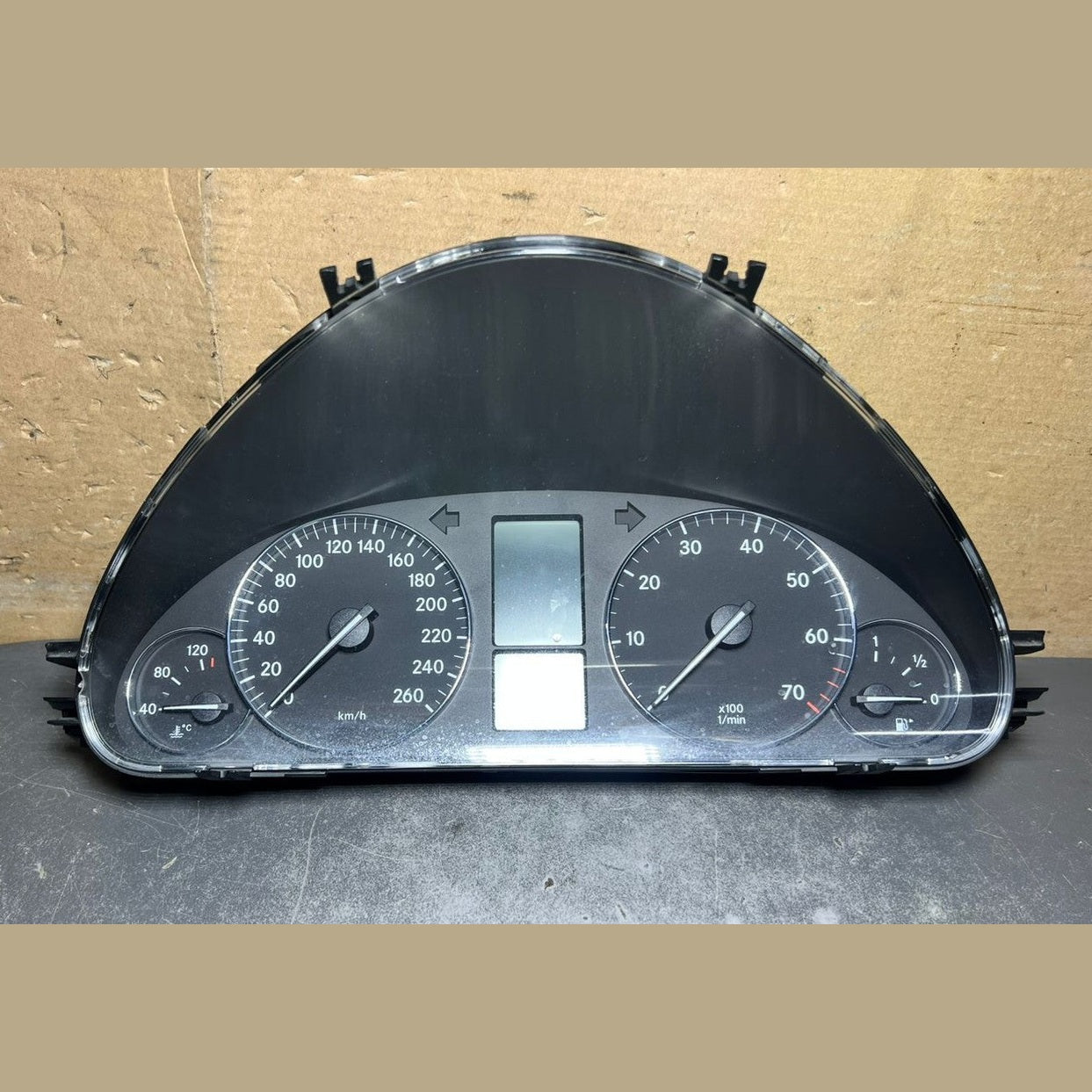 03-06 Mercedes-Benz W203 C-Class Instrument Cluster Speedometer A203 5408747 OEM