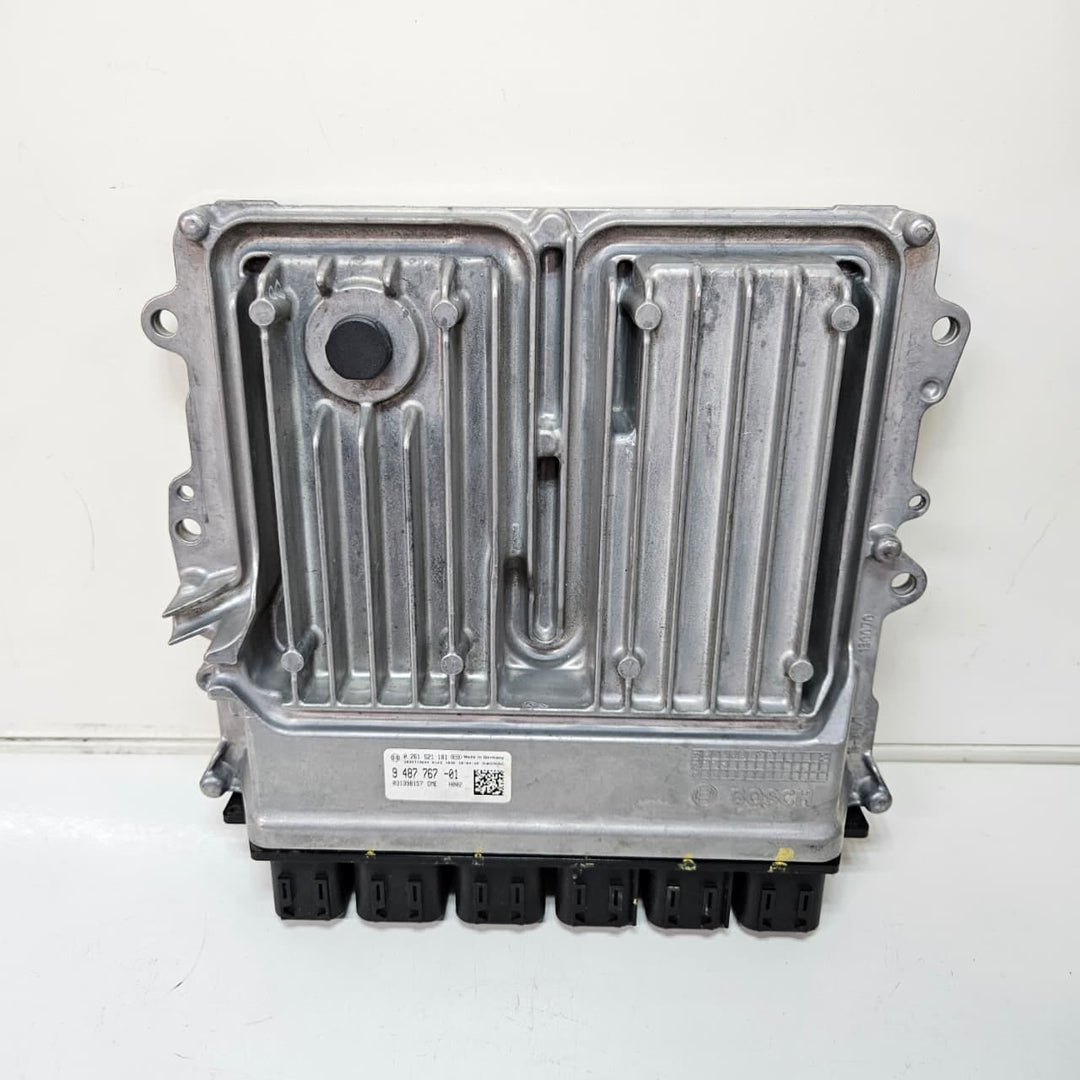 9487767-2018-2020 BMW 5 Series G30 2.0 petrol hybrid B48 Engine Control Unit SET