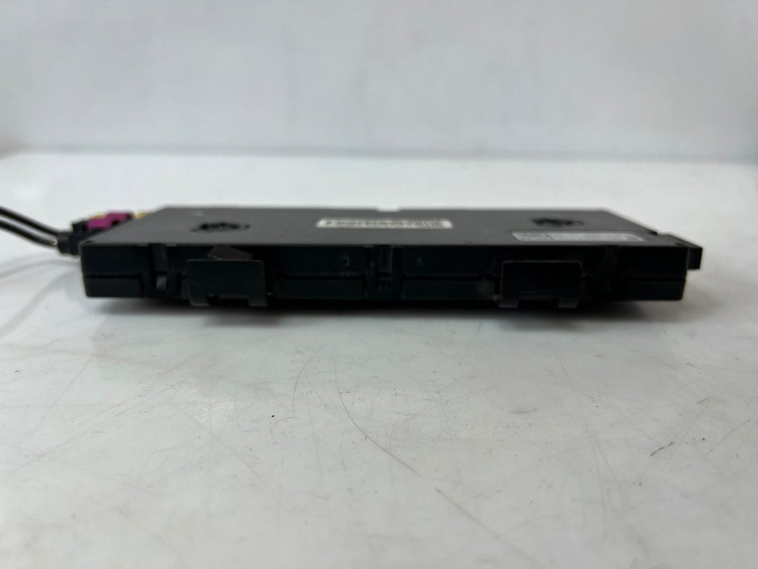 2010-2012 BMW X1 Antenna Amplifier AM/ FM 9168328 OEM