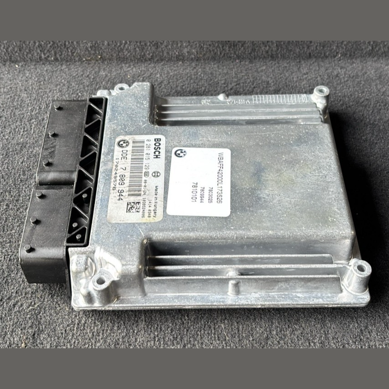 BMW X5 E70 E60 3.0L M57 ENGINE CONTROL UNIT MODULE DDE ECU  SET - 7809944