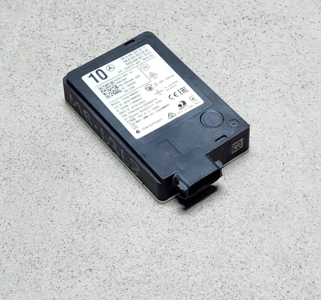 Mercedes W205 C300 Bumper Blind Spot Radar Distance Sensor Module A0009052511