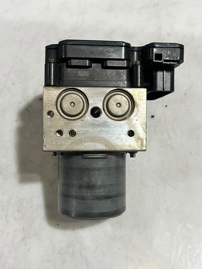 BMW F10 5 Series F06 6 Series F01 7 Series Abs Pump Module 6865860 OEM