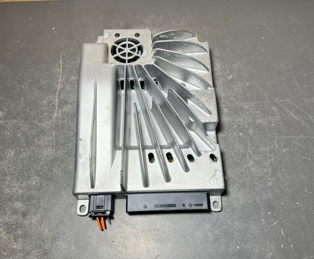 14-17 Mercedes W166 GL ML GLE Harman Sound Amplifier Assembly A166 9004719 OEM