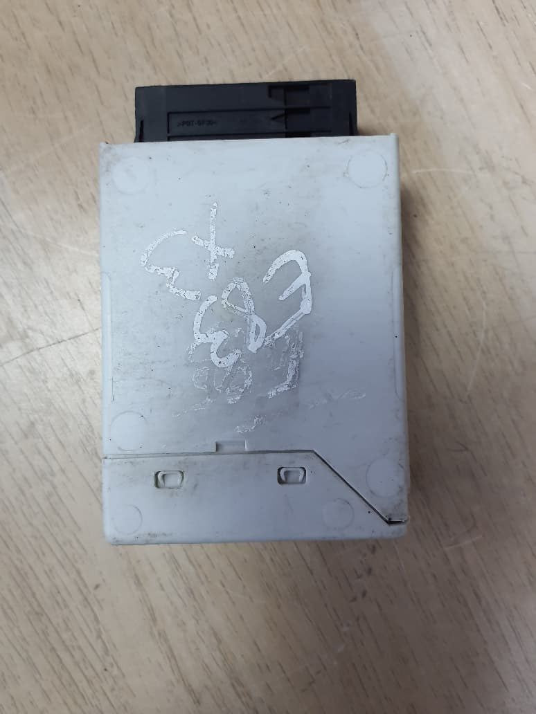 2004-2010 BMW X3 Tire Pressure Control Module 6778389 X3 E83
