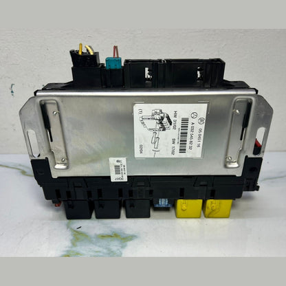 Mercedes-Benz W220 CL55 AMG Front SAM Module Relay Fuse Box A032 5458232 OEM