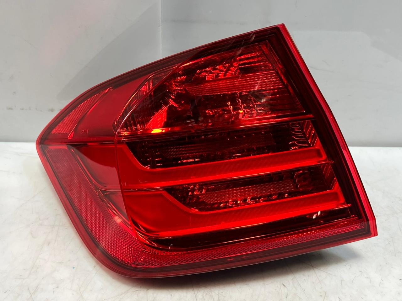 BMW 3 Series F30 F35 F31 Rear Tail Light Left Side 7372785 OEM