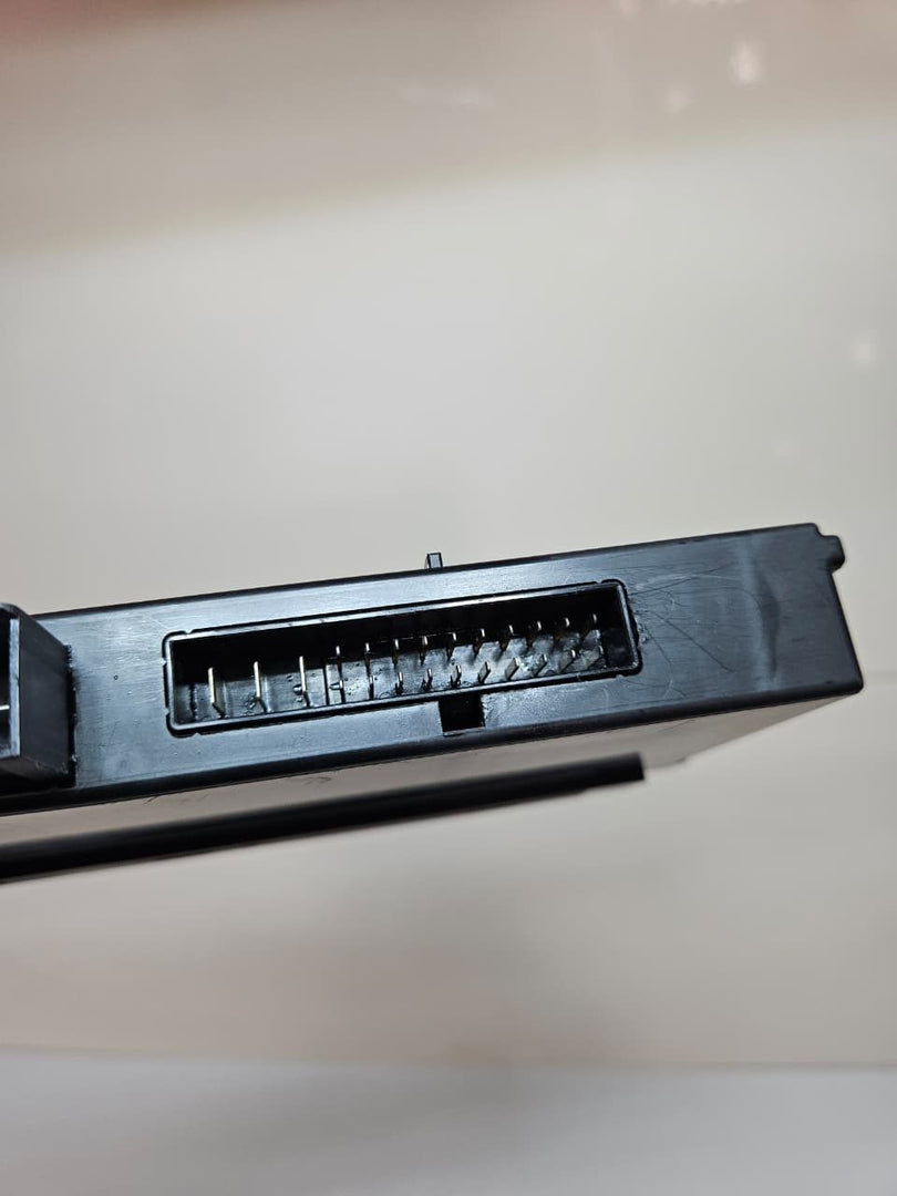 Genuine 2011-2016 BMW 550i Body Control Module 9286942