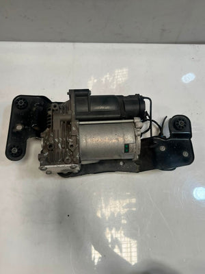 2007-2013 BMW X5 E70 and X6 E71 Air Suspension Compressor Pump 6859714 OEM
