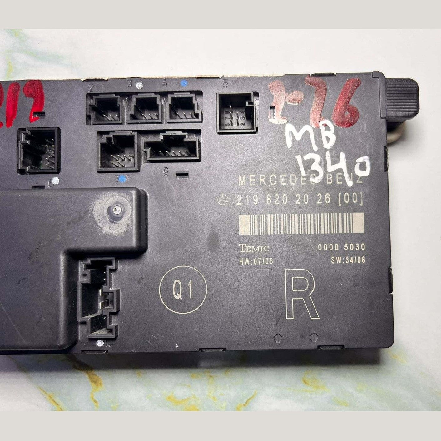 06-11 Mercedes CLS500 Door Control Module 219 8202026 W209 CLK-Class and W219 