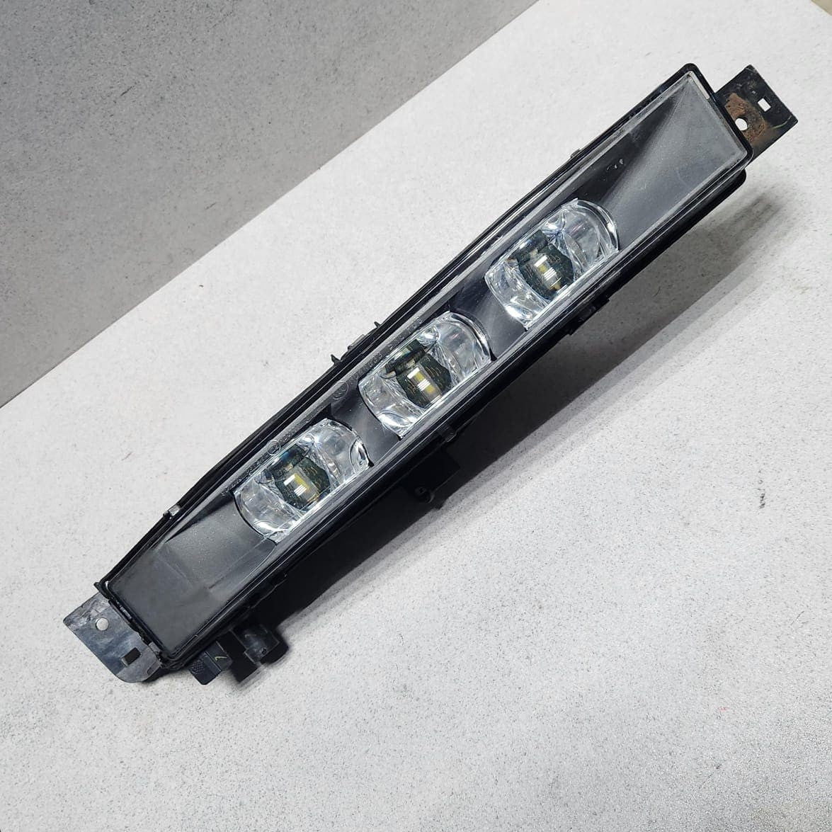 BMW Front Right LED Fog Light 7234928  6 Series F12