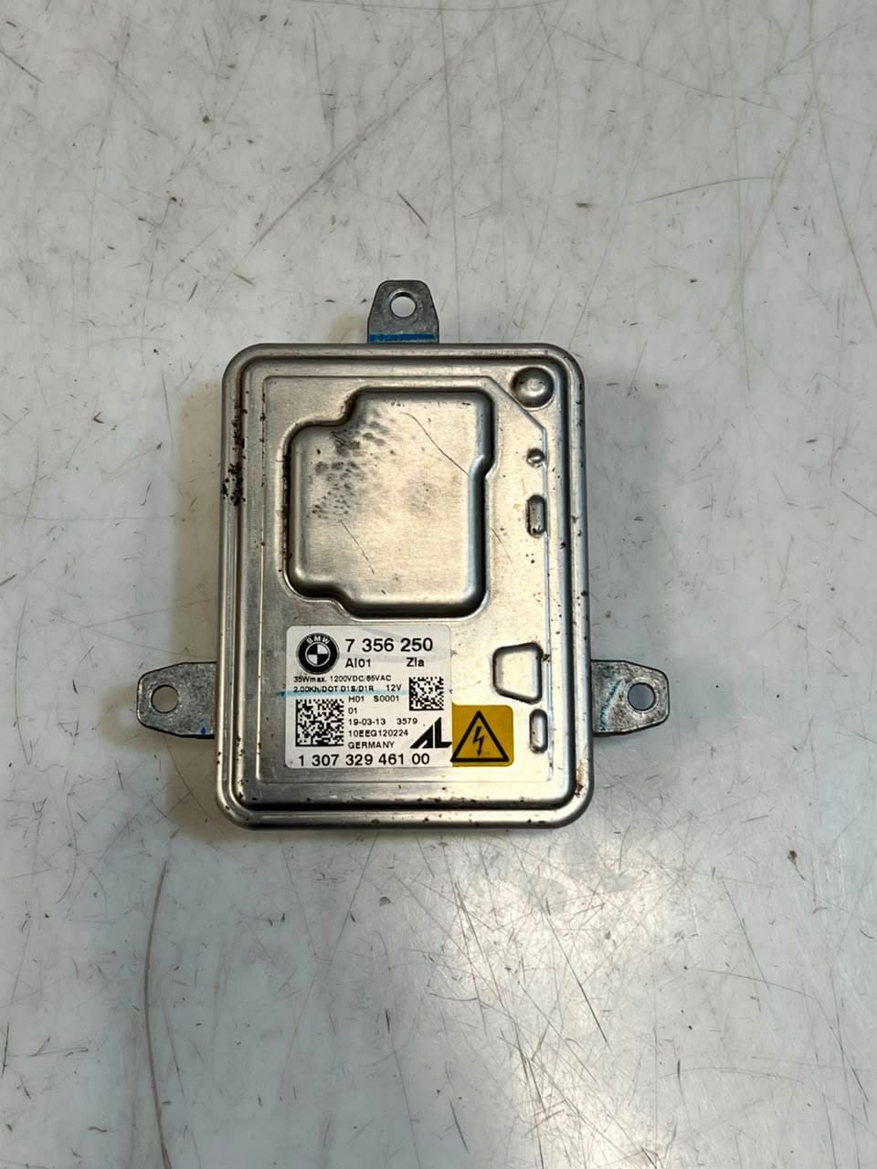BMW 5' X3 F10 F11 F12 F13 E93 Xenon Headlight Ballast Control Unit 7356250 OEM