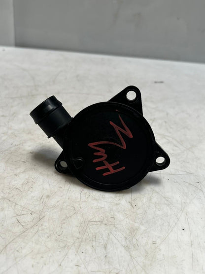 2003-2007 BMW 760Li E65 E66 E67 ENGINE Crankcase Vent Valve PVC 7549715 OEM