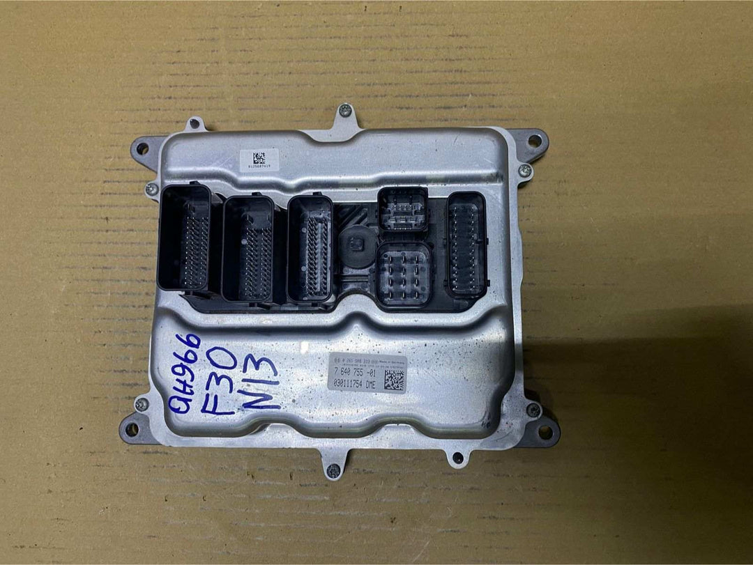 BMW Engine Control Unit 7640755 Bosch 0261S08333 N13 116I 316I F20 F30