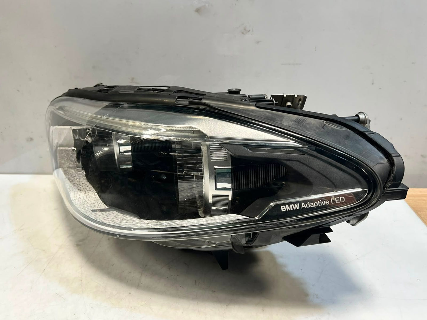 2015-2018 BMW M5 5 Series F10 F11 LCI Adaptive Led Headlight Left 7460597 ECE