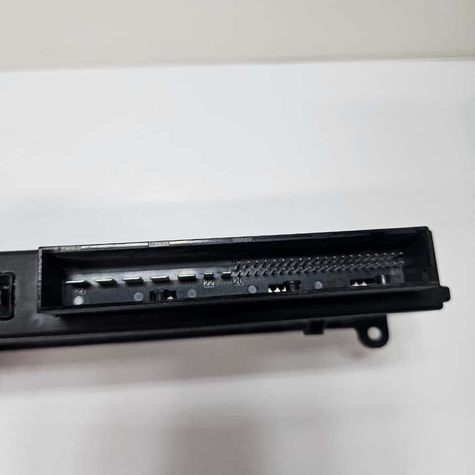 BMW 5GT F07 Body Control Module 9267529 OEM