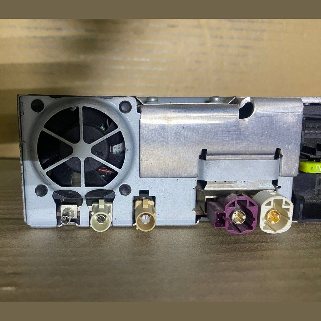 BMW Radio Cd Player Head Unit 9290989 1 Series F20 F21 and 3 Series F22 F30