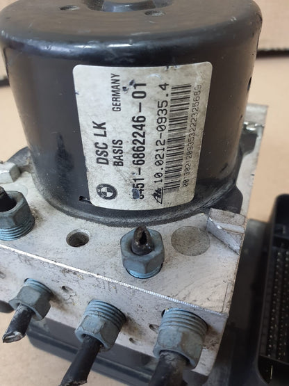 2013 BMW F30 F31 F32 F20 F21 F22 328i ABS/DSC Hydraulic Pump Module 6862247