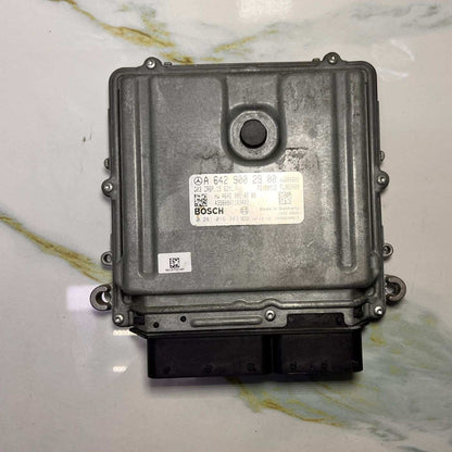 Mercedes Engine Control Unit A 642 900 29 00 W212 E350 CDI and C-Class 300 CDI