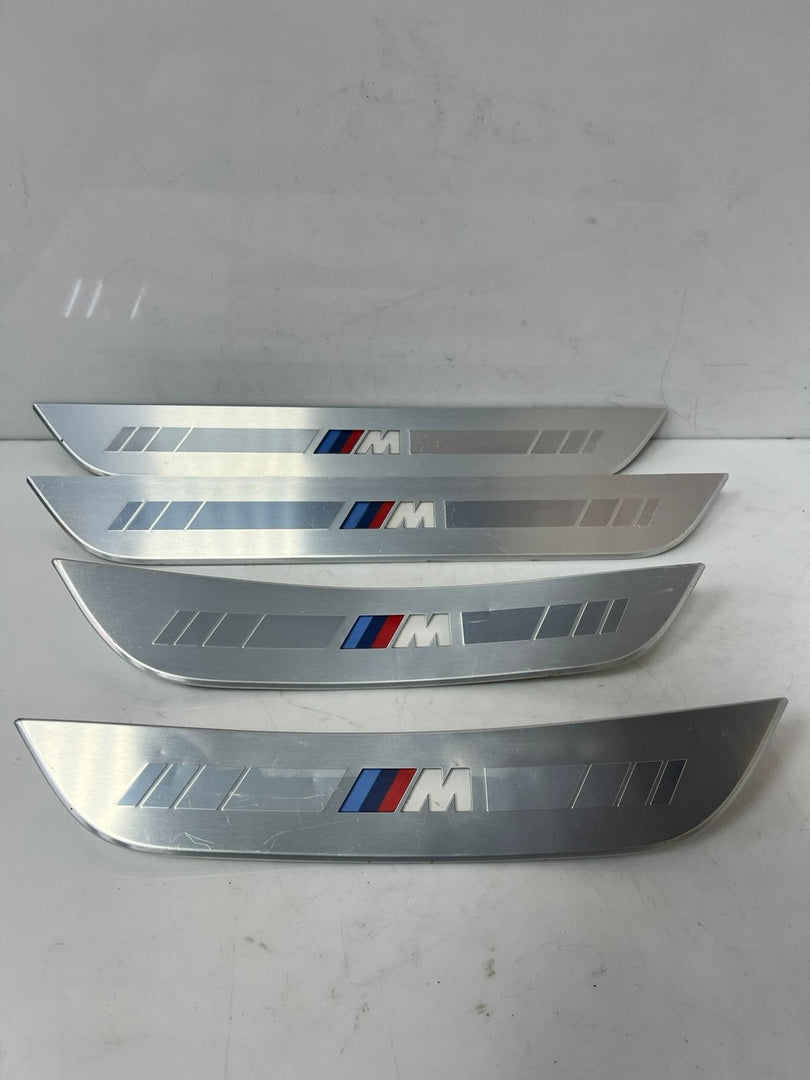 2020-2024 BMW M850i xDrive Gran Coupe Illuminated Door Sill Trim Left 8077339