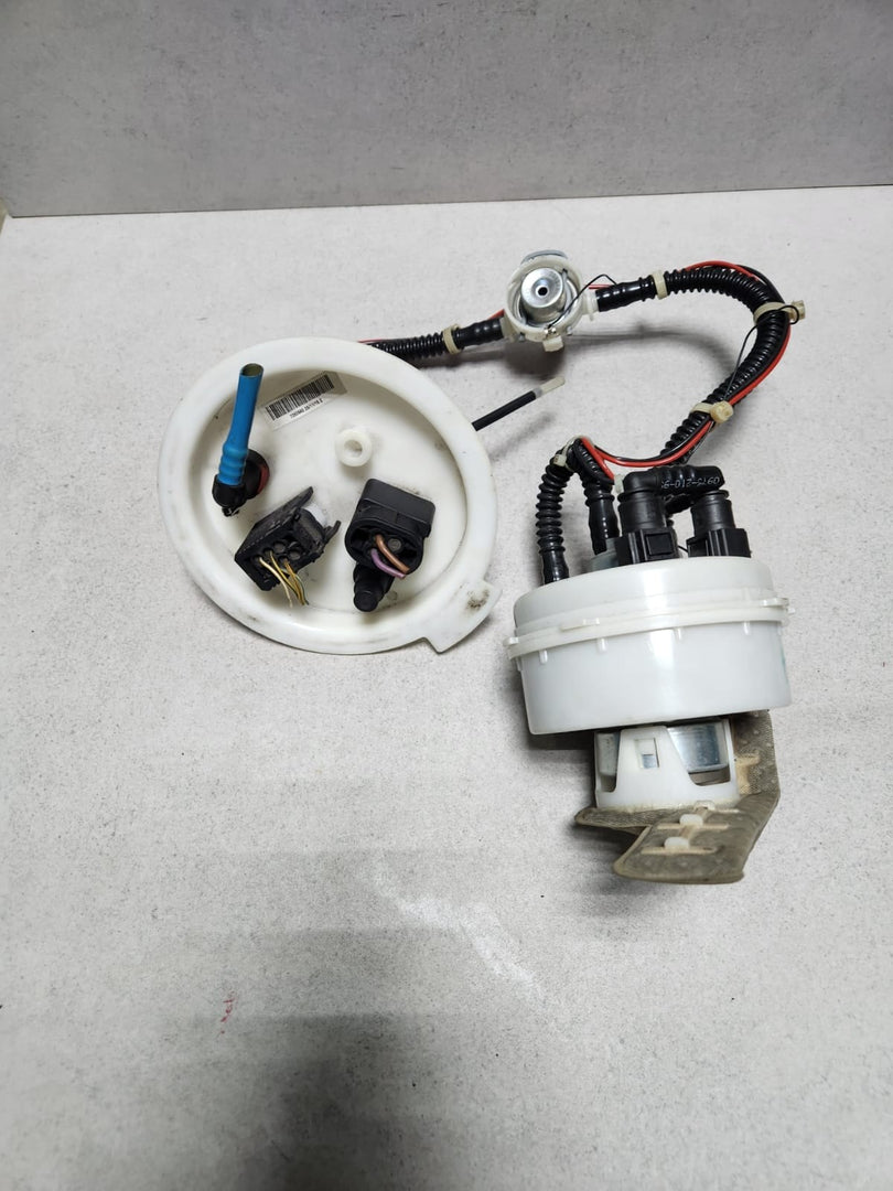 BMW Fuel Feed Unit 7260640 6 Gran Coupe F06 3 Series and 6 Series