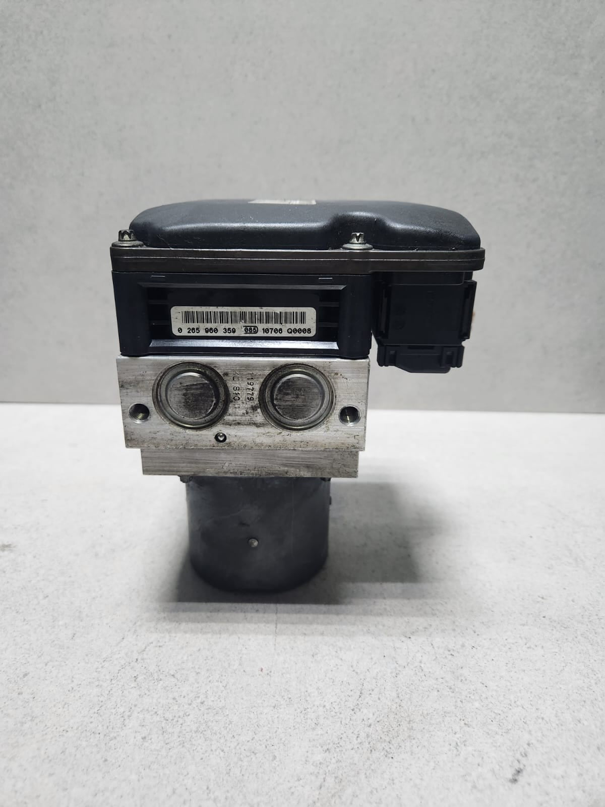 2007-2014 BMW X5 ABS Anti Lock Brake Pump Control Module 6798284 X6 E70 X5  E71