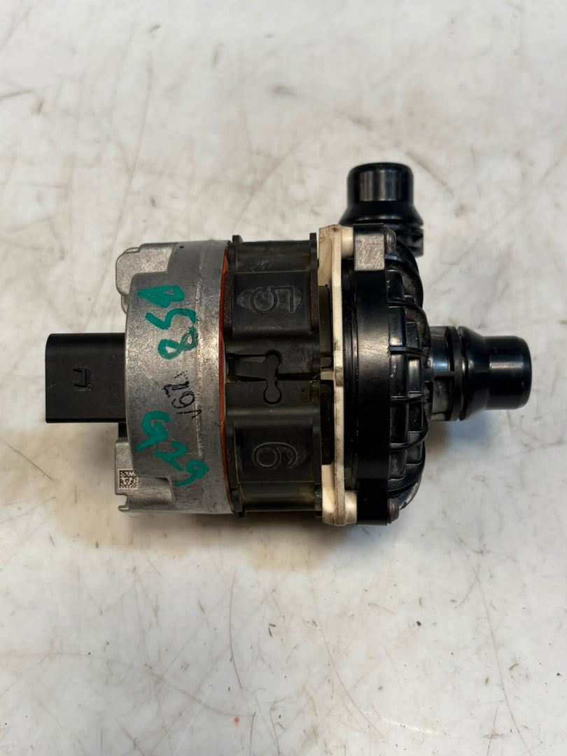 BMW G01 G05 G20 G22 G23 G26 G30 G29 B58 Auxiliary Coolant Water Pump 9455513