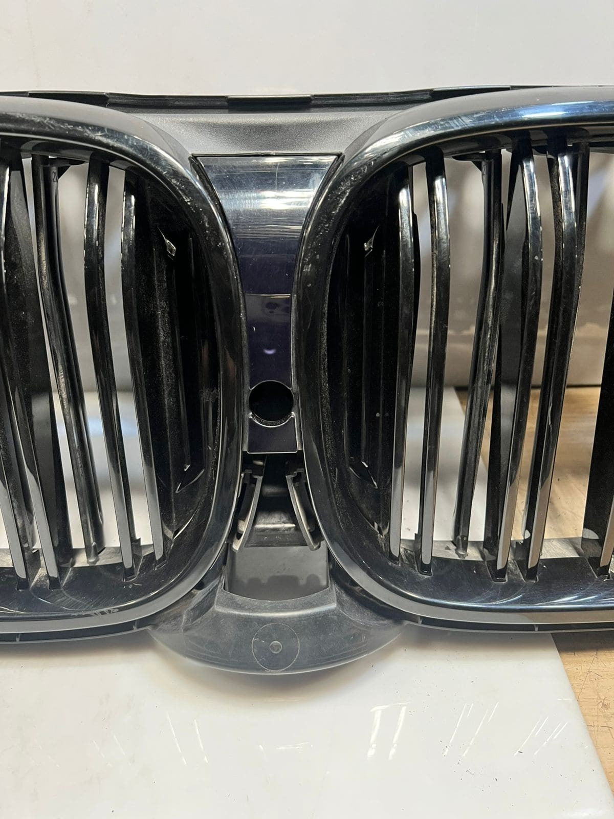 2019-2022 BMW 330i 3 5 7 Series G20 G30 G11 G12 Air Shutter Grille 187156 OEM