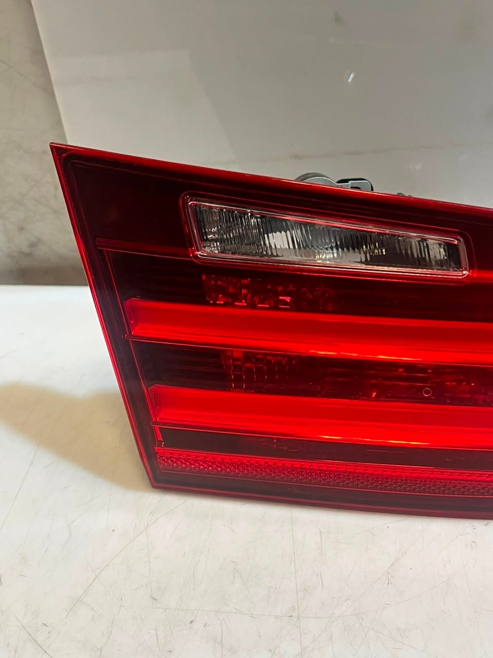 2012-2015 BMW 3 Series F30 320i 328i Rear Left Inner Taillight Assembly 7259915