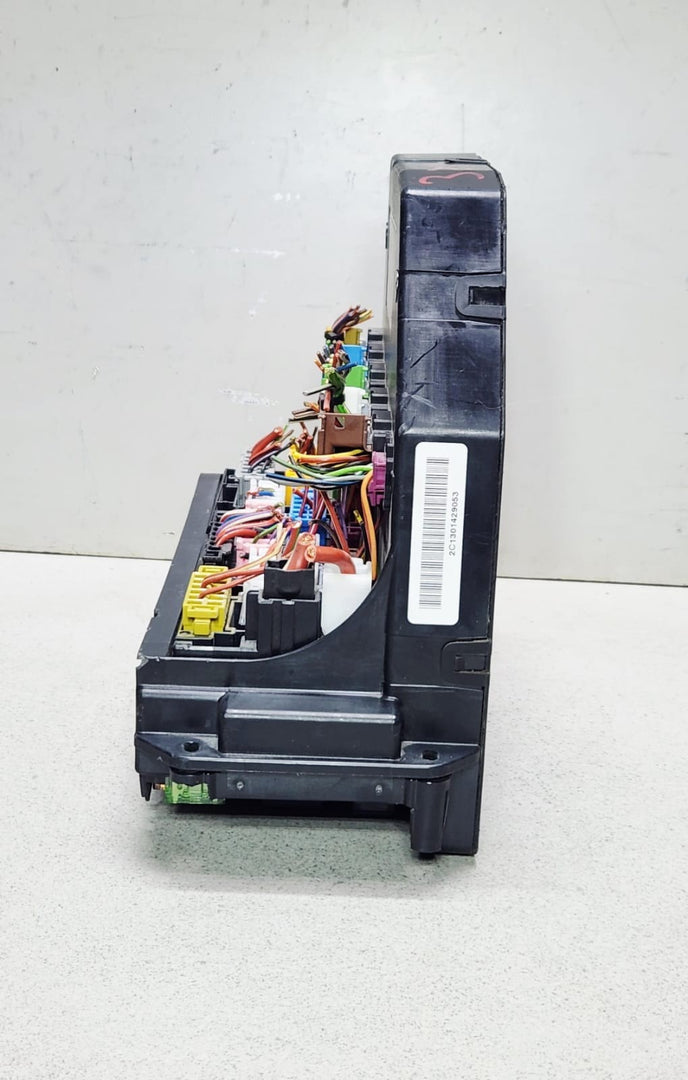 10-16 Mercedes-Benz W212 W204 Front SAM Module Relay Fuse Box A212 9003814 OEM