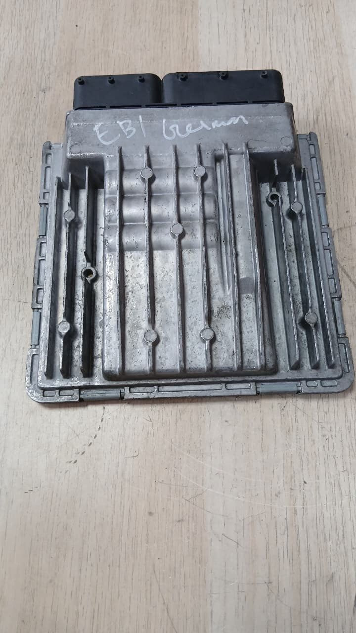 2008-2013 BMW 128i Engine Control Unit 7609656 ECU MSV80 E90 E60 N52N