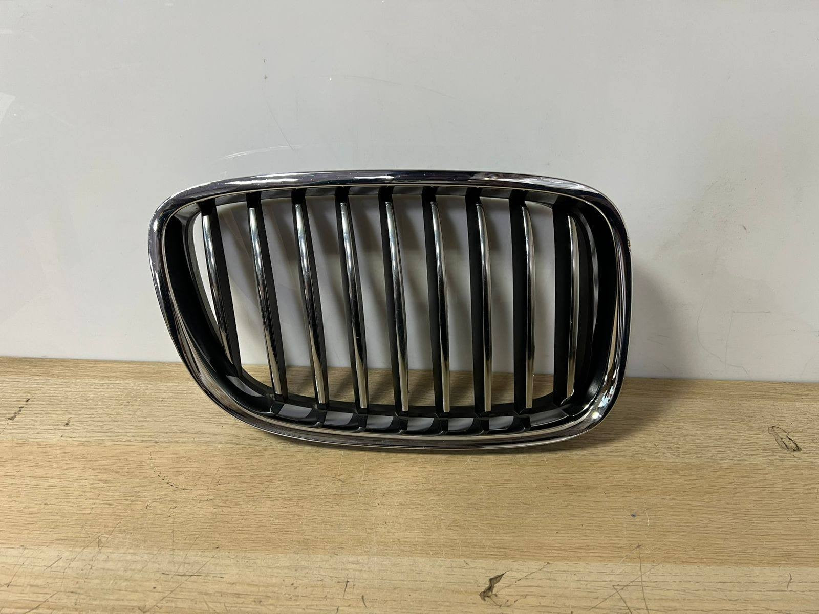 BMW 5 Series GT F07 2009 Front Right Upper Bumper Grille Trim Chrome OEM 7200170