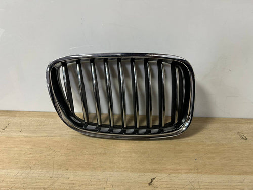 BMW 5 Series GT F07 2009 Front Right Upper Bumper Grille Trim Chrome OEM 7200170