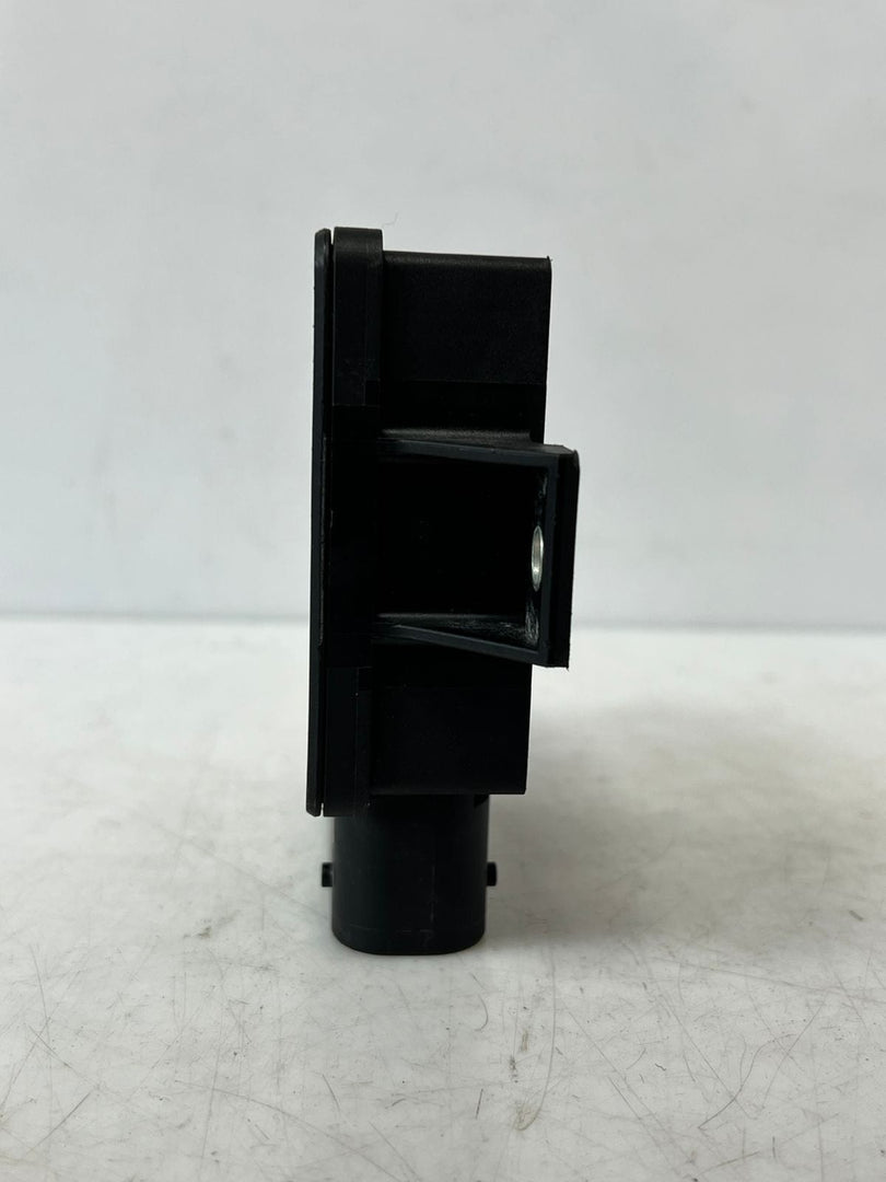 2010-2017 BMW X3 F10, F11 5 F25 Parking Brake Control Module 6863800 OEM