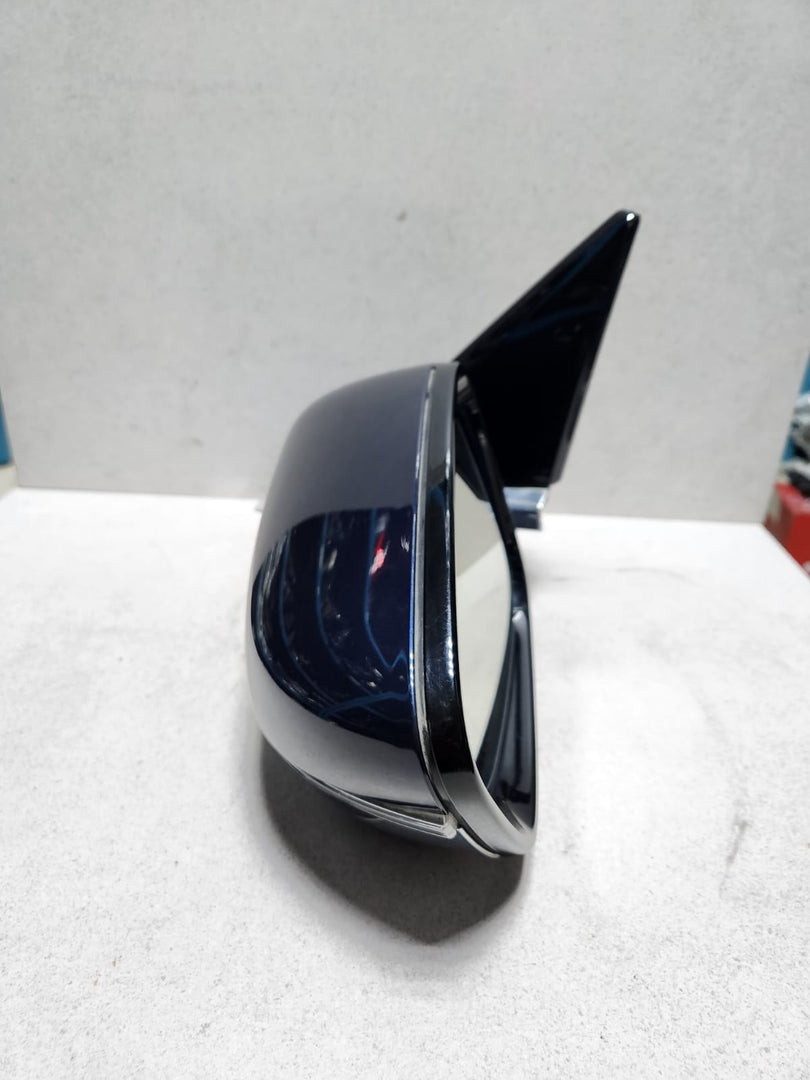 2016-2019 BMW 750i Exterior Mirror F0181115U6680 7 Series G11 G12 740i and 750i 