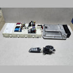 Load image into Gallery viewer, 2013-2018 BMW X5 F15 3.0 DIESEL Engine Control Unit DDE 8577869 ECU SET