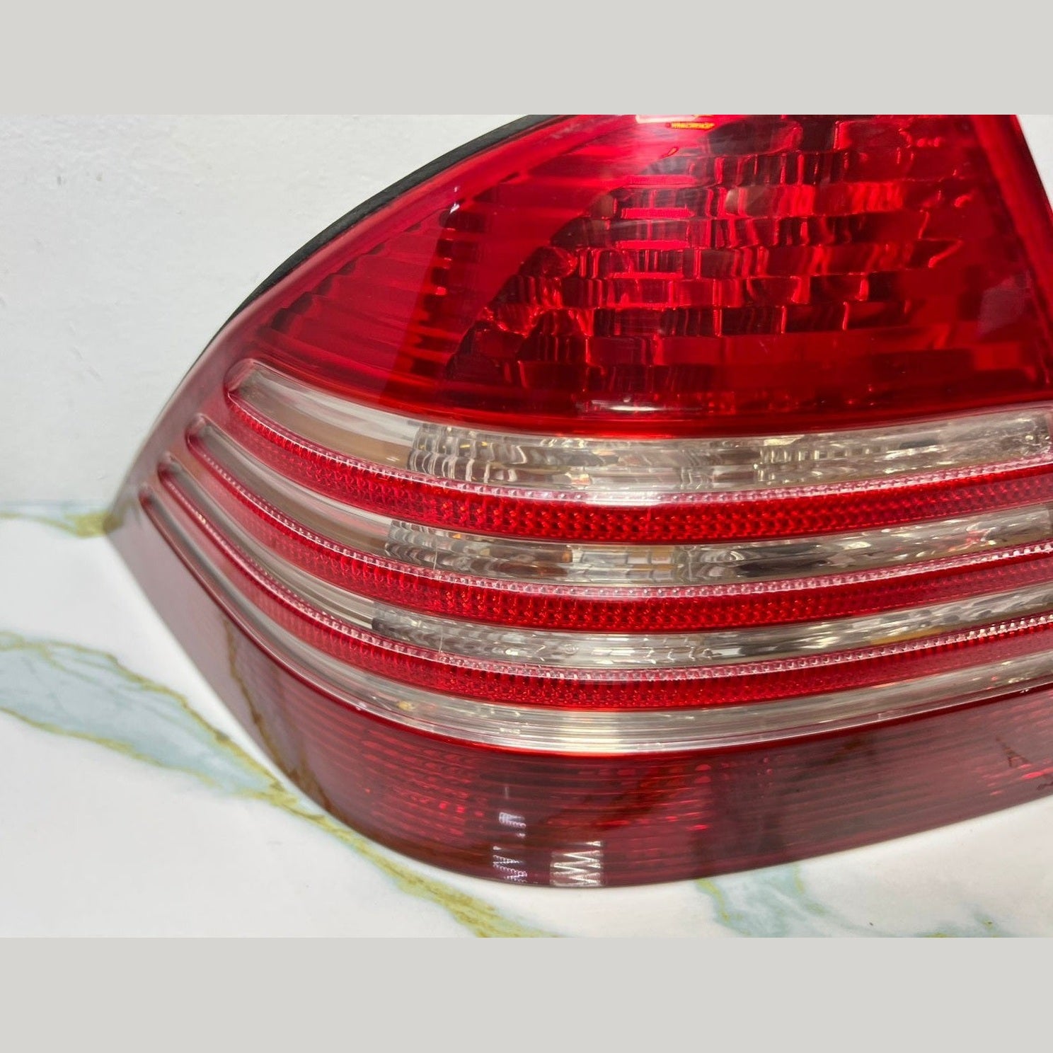 1999-2005 Mercedes W220 S-Class Rear Left Side LED Tail Light Brake Stop Lamp