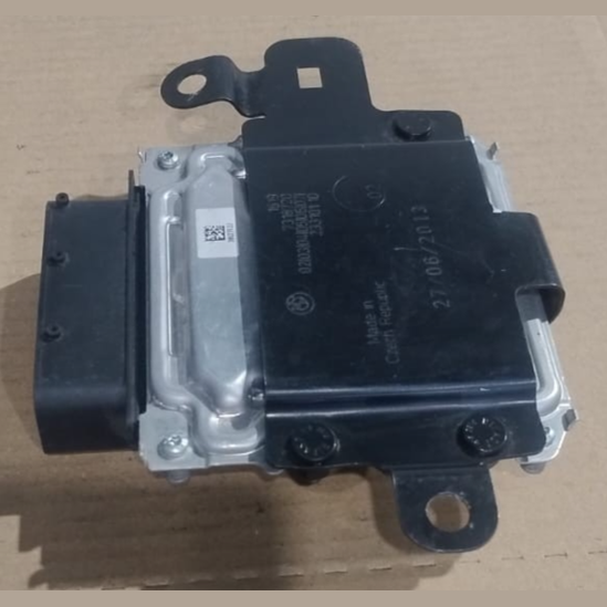 BMW 12-18 F10 F30 3 5 SERIES X5 DEF DIESEL EMISSION PUMP CONTROL UNIT 7377299