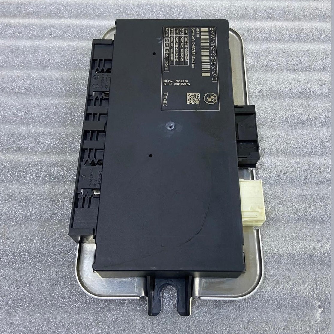 OEM BMW F10 Footwell Central Lock Gateway Control Module Unit FRM 9345373