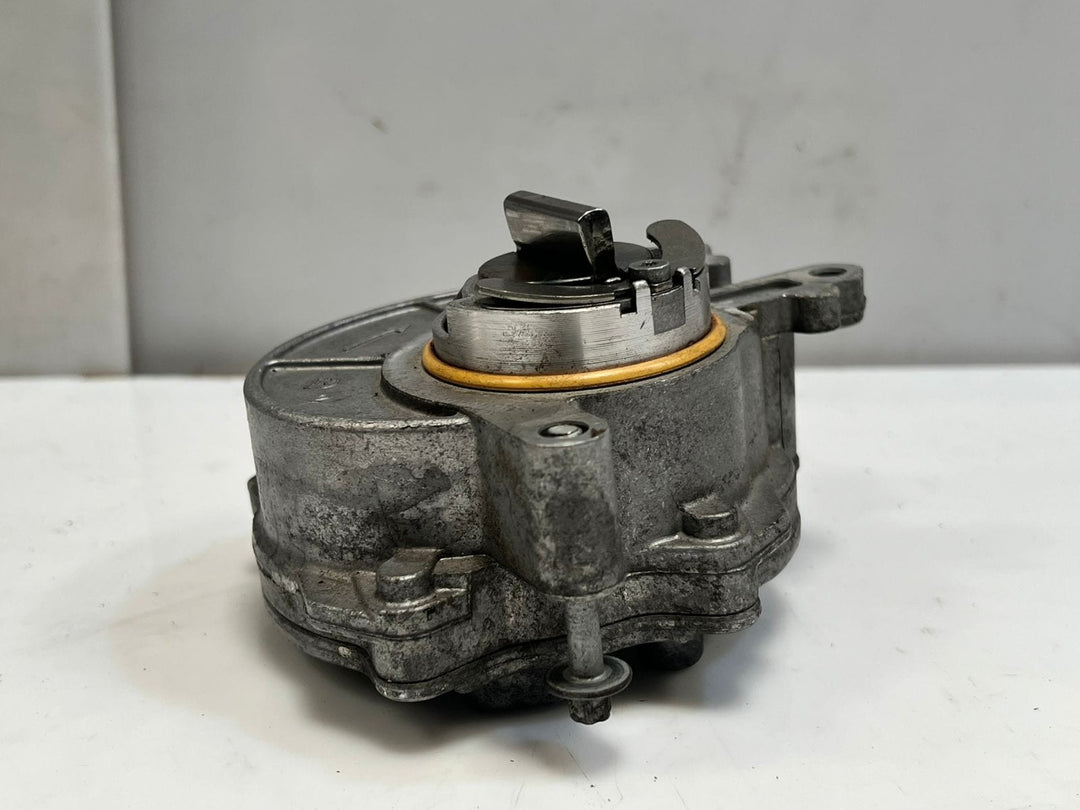 2010-2017 BMW 750i N63 5' 6' 7' X' M5 M6 S63 Brake Booster Vacuum Pump 7566291