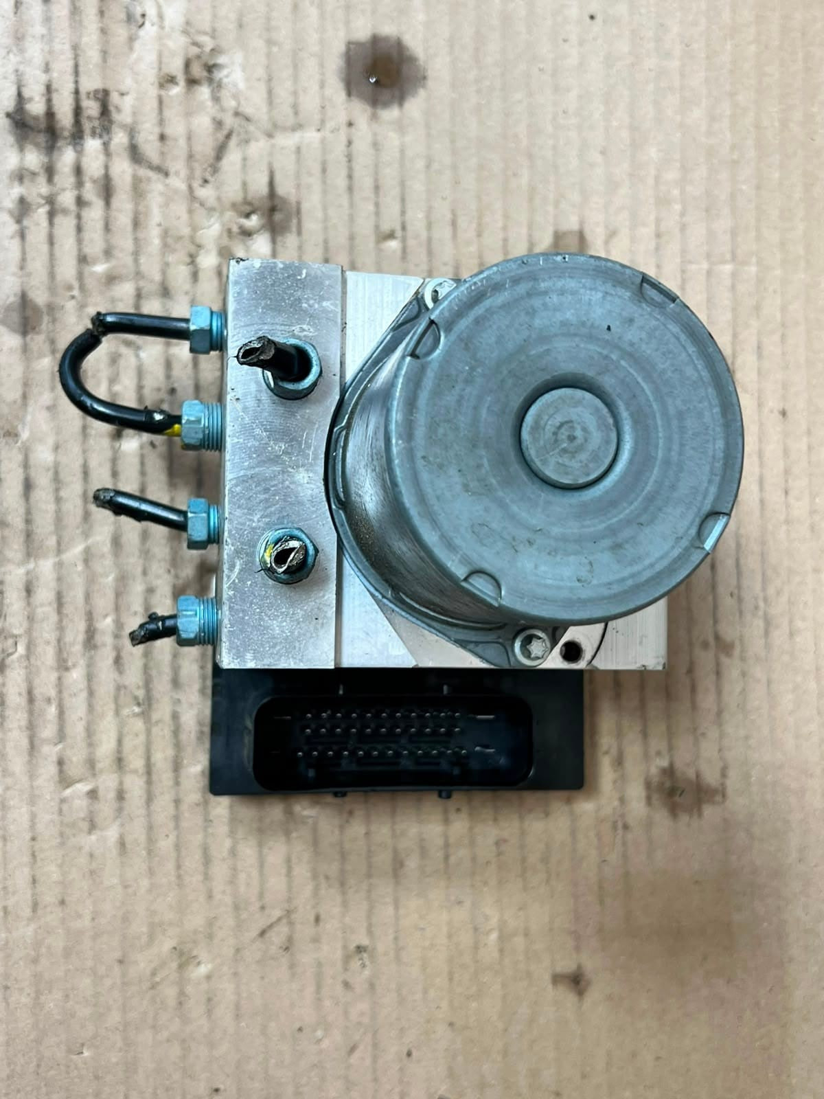 2010-2015 BMW X1 E84 ABS Pump Assembly 6860214 OEM