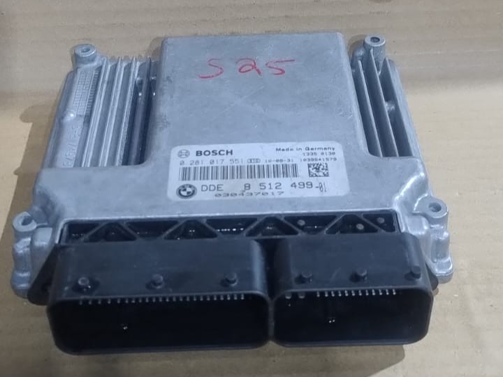 BMW 1 SERIES E87 DIESEL ENGINE CONTROL ECU DME BOSCH 0281017551 -8512499